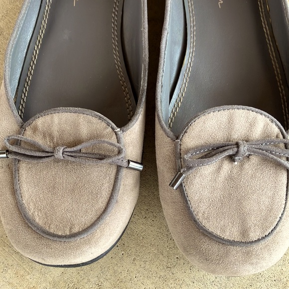 4/$20 Marc Fisher flats size 9 - Picture 4 of 6